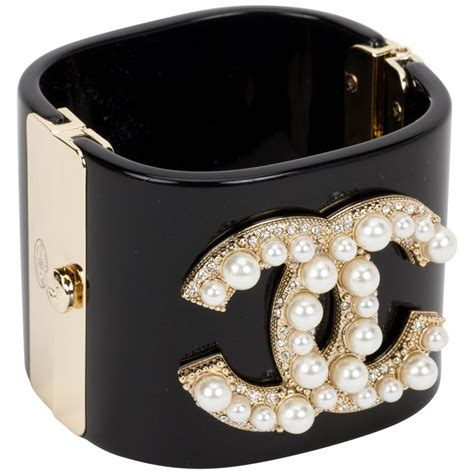 chanel pearl ankle bracelet|chanel cuff bracelet price.